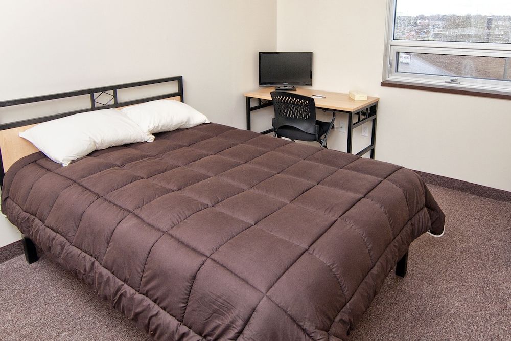 Residence & Conference Centre - North Bay 3