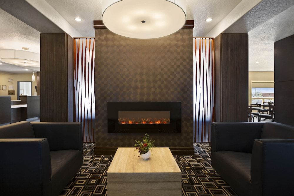 Days Inn & Suites by Wyndham Yorkton 3