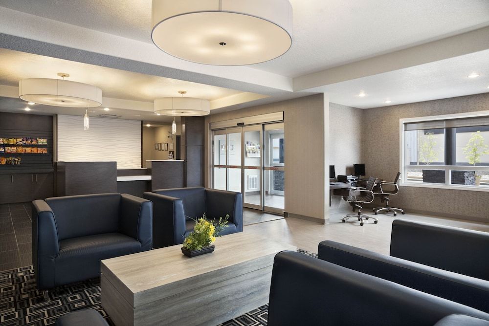 Days Inn & Suites by Wyndham Yorkton 2