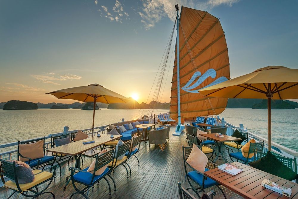 Paradise Luxury Sails Cruise -1 estrellas en Hạ Long
