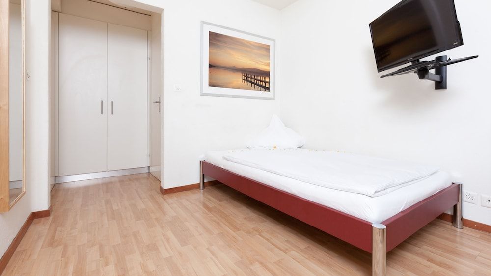 Apartments Swiss Star Sihlfeld 3