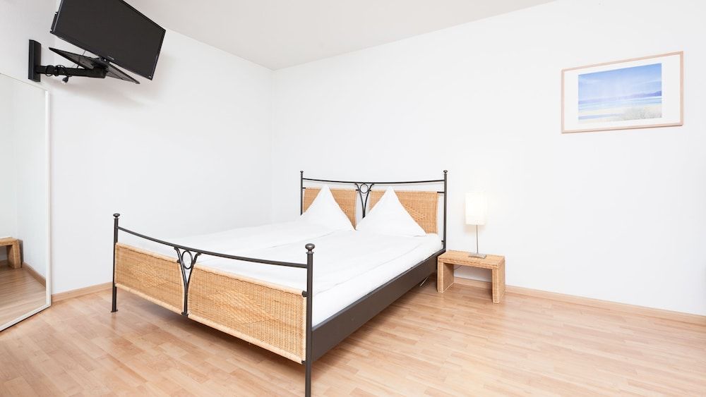 Apartments Swiss Star Sihlfeld 1