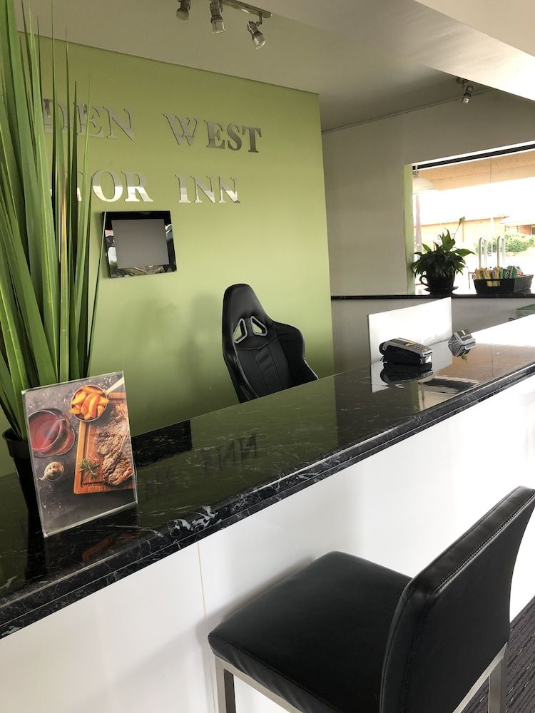 Golden West Motor Inn 2