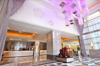 Monarch Skyline Hotel 3 Monarch Skyline Hotel 3