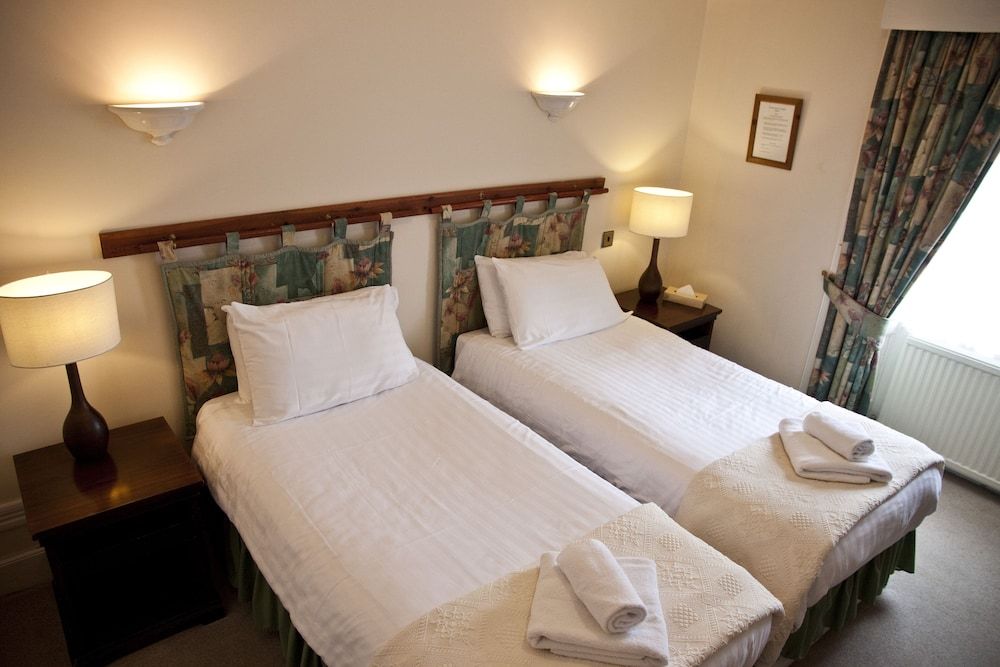 Buccleuch Arms Hotel & Restaurant 2