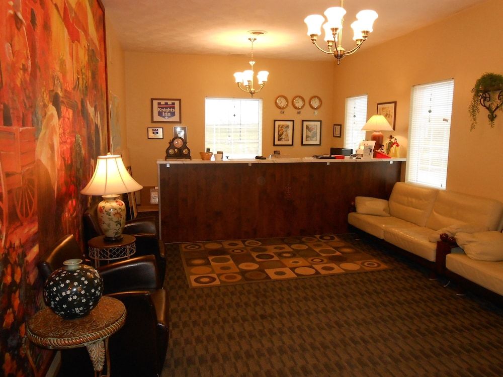 Knights Inn Woodstock 2