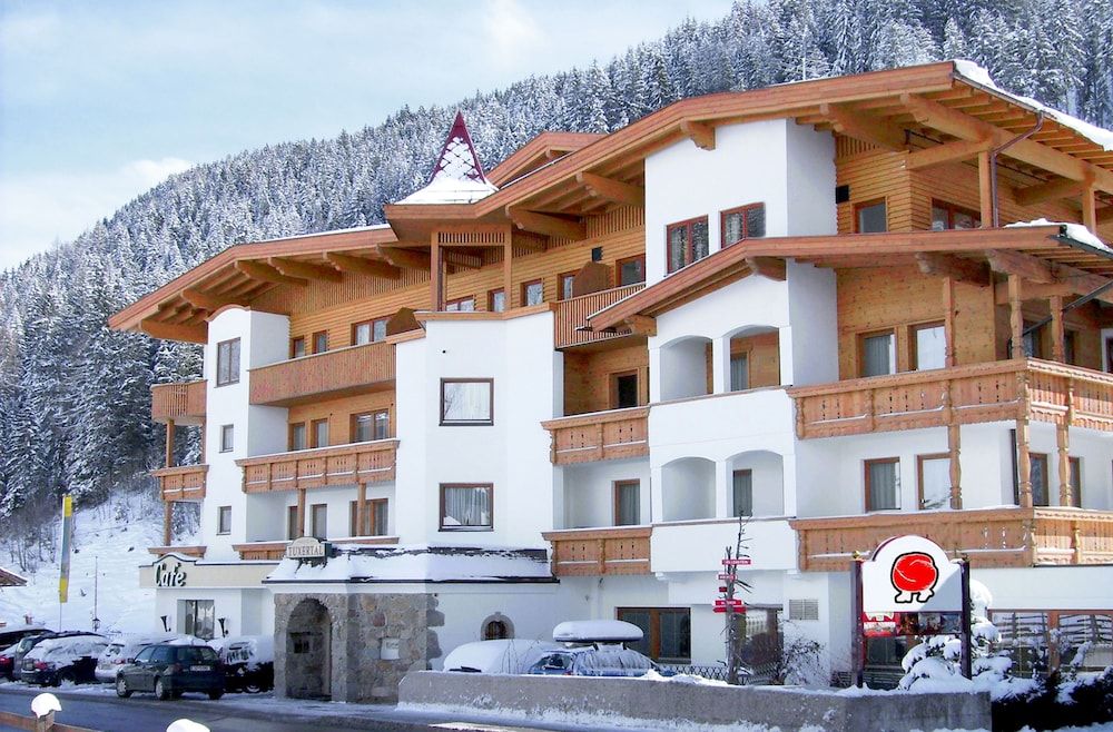 Hotel Tuxertal 1