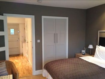 The Thorpe Guest House 2