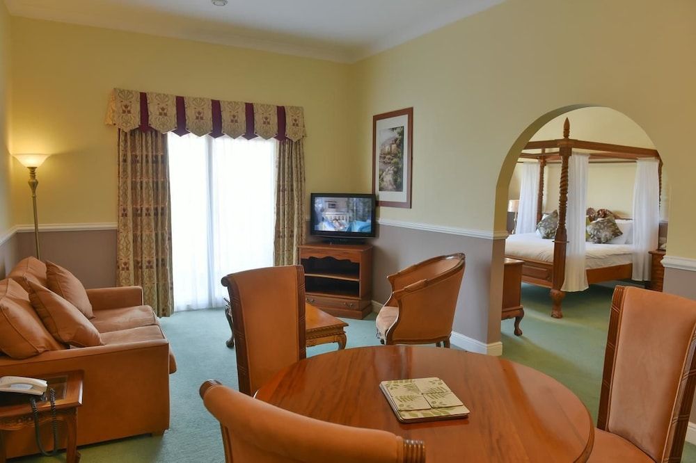 Southview Park Hotel 3