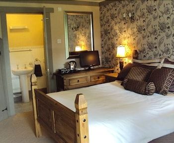 Henley Boutique Lodges 2 Henley Boutique Lodges 2