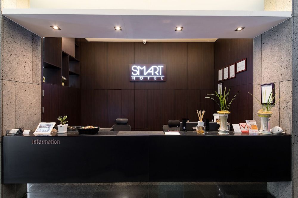 Smart Tourist Hotel 3