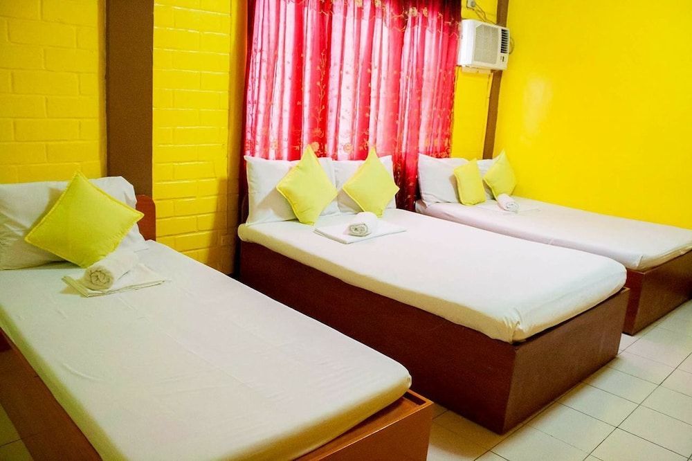 La Maria Pension & Tourist Inn Hotel