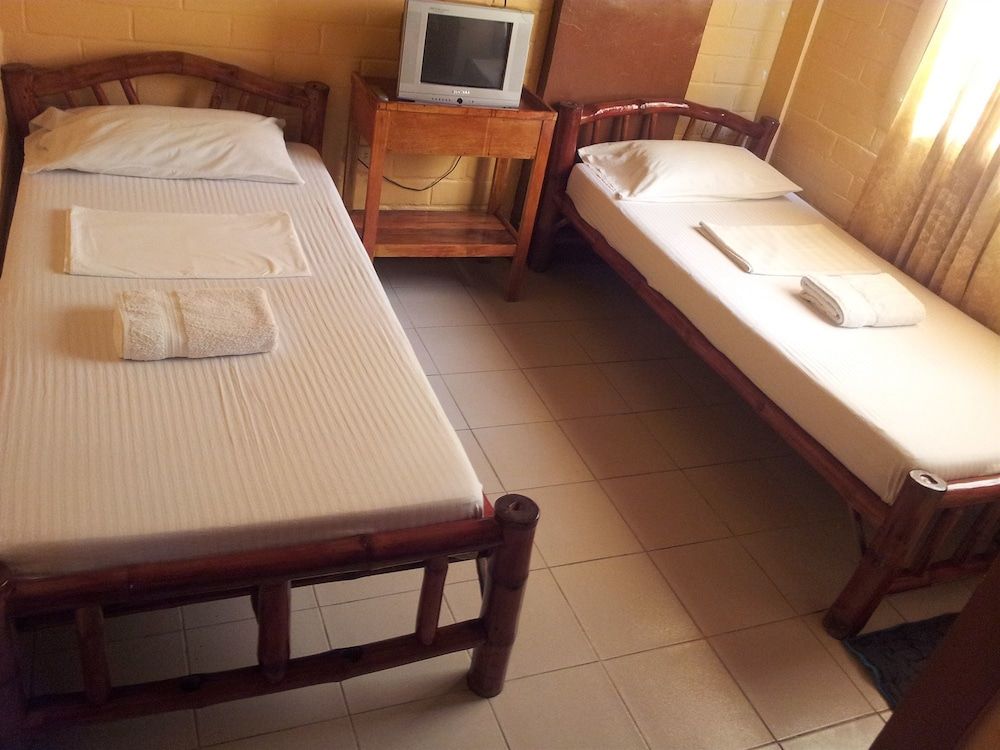 La Maria Pension & Tourist Inn Hotel 2