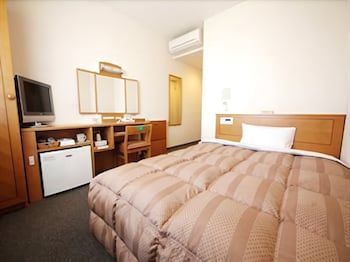 Hotel Route-Inn Nakatsu-Ekimae 2