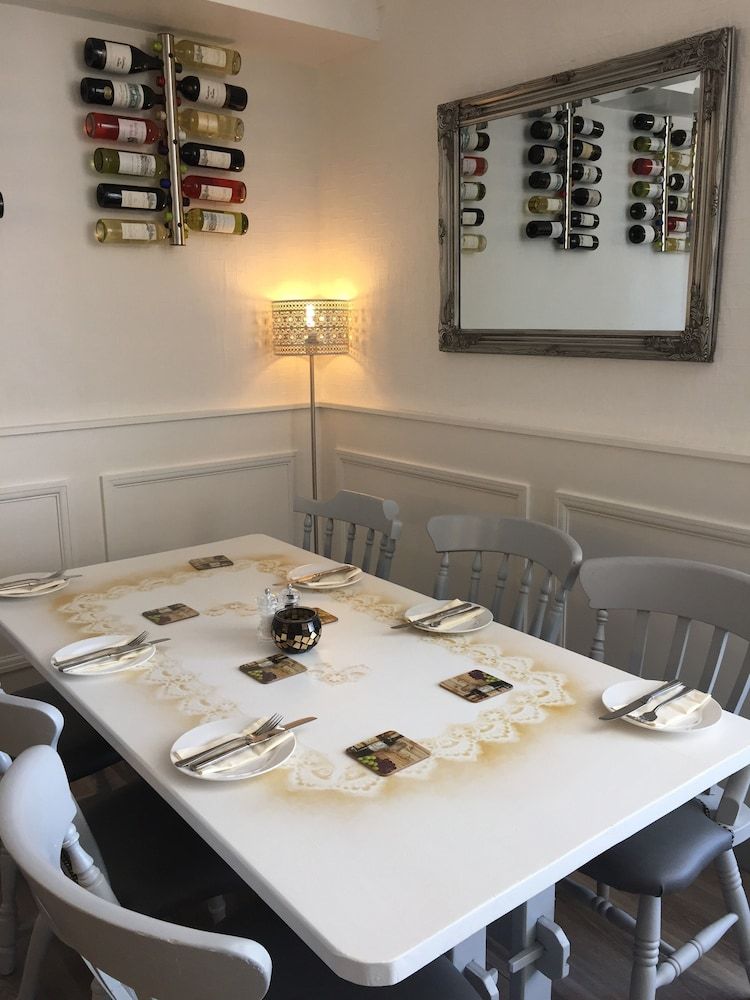 Cefn Mably Hotel -1 estrellas en Cardiff