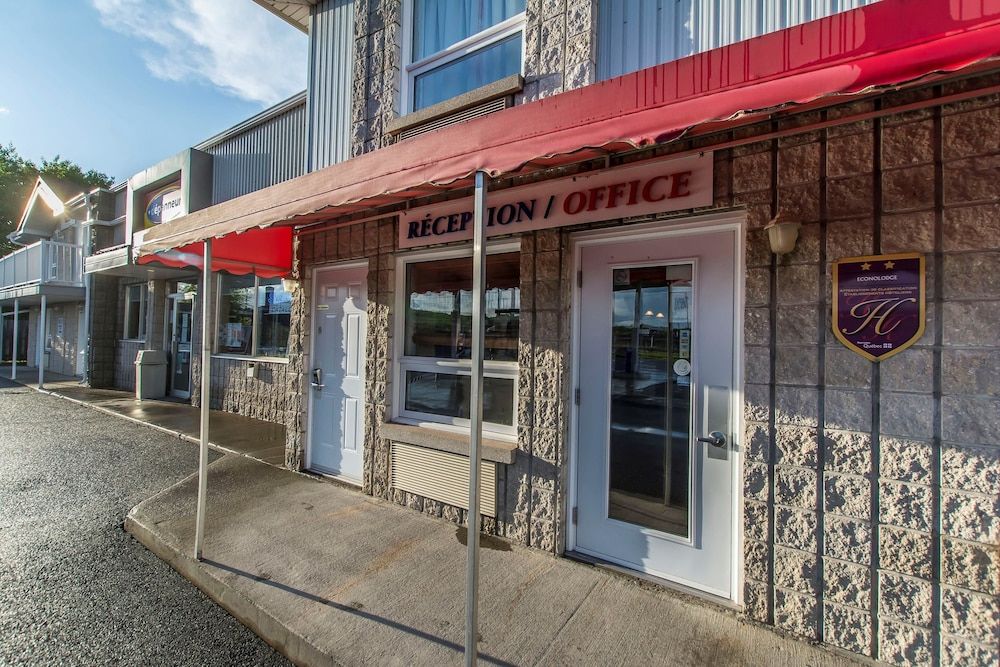 Econo Lodge Temiscouata Sur Le Lac