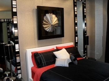 Corinda Contemporary 3