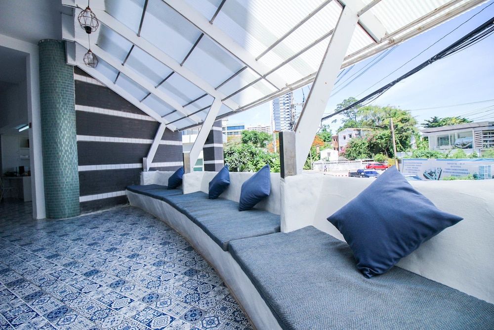 Royal Beach View Suites 2