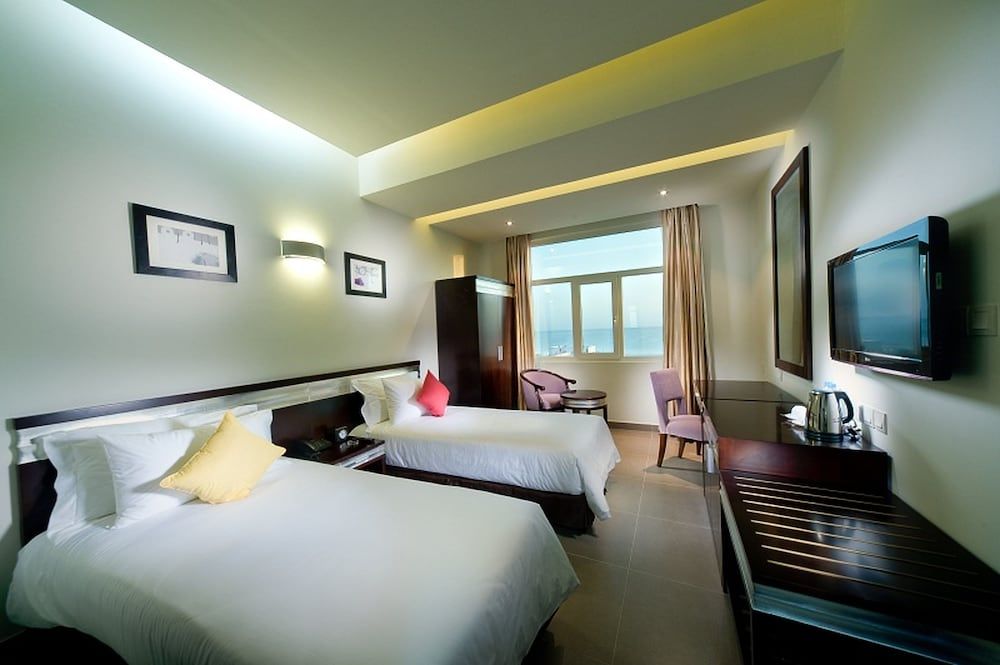 Al Hail Waves Hotel 2