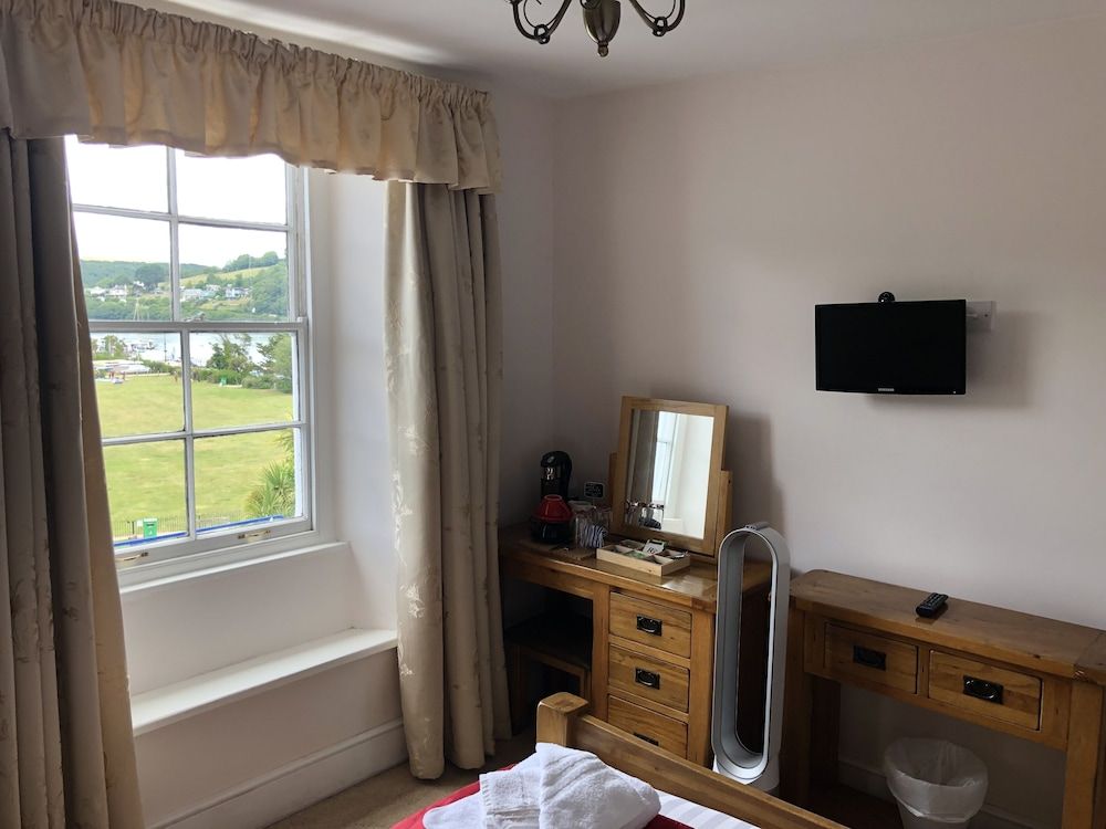 The Ship in Dock Inn 3