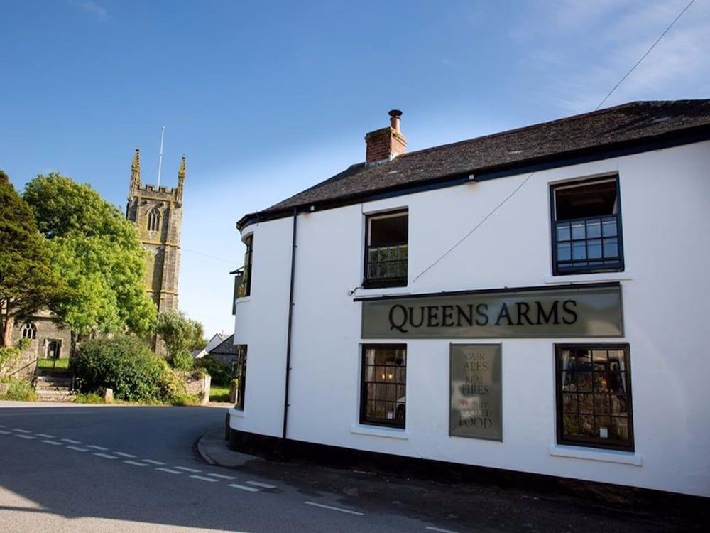 The Queens Arms