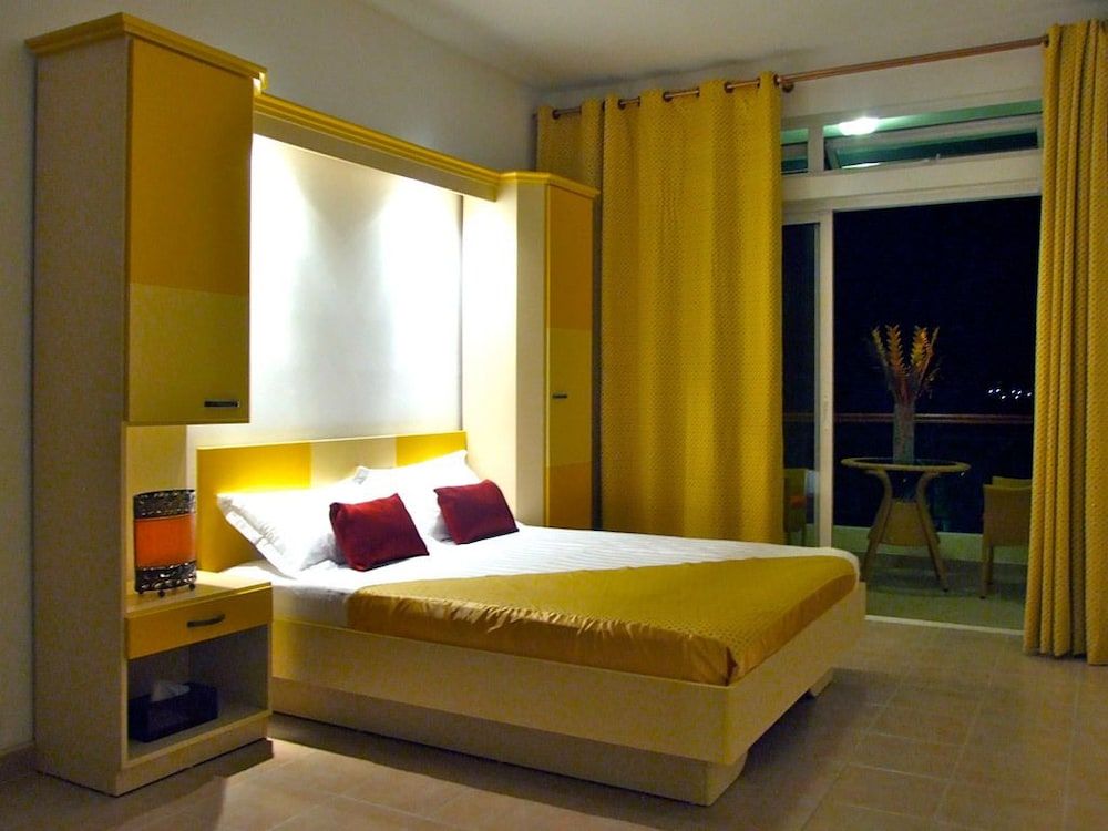 West Coast View Spa 3 West Coast View Spa 3