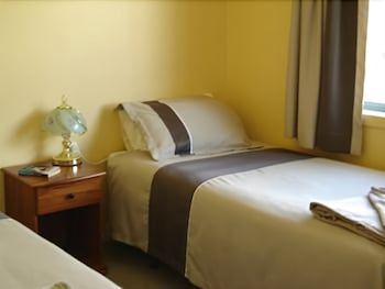 Mather House Bed and Breakfast 3