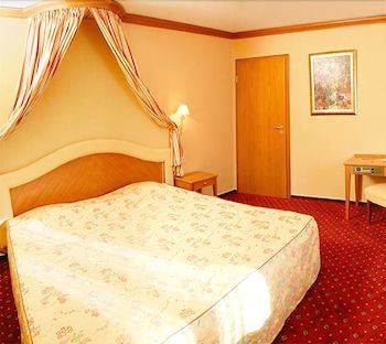 Hôtel-Restaurant DAHM 3