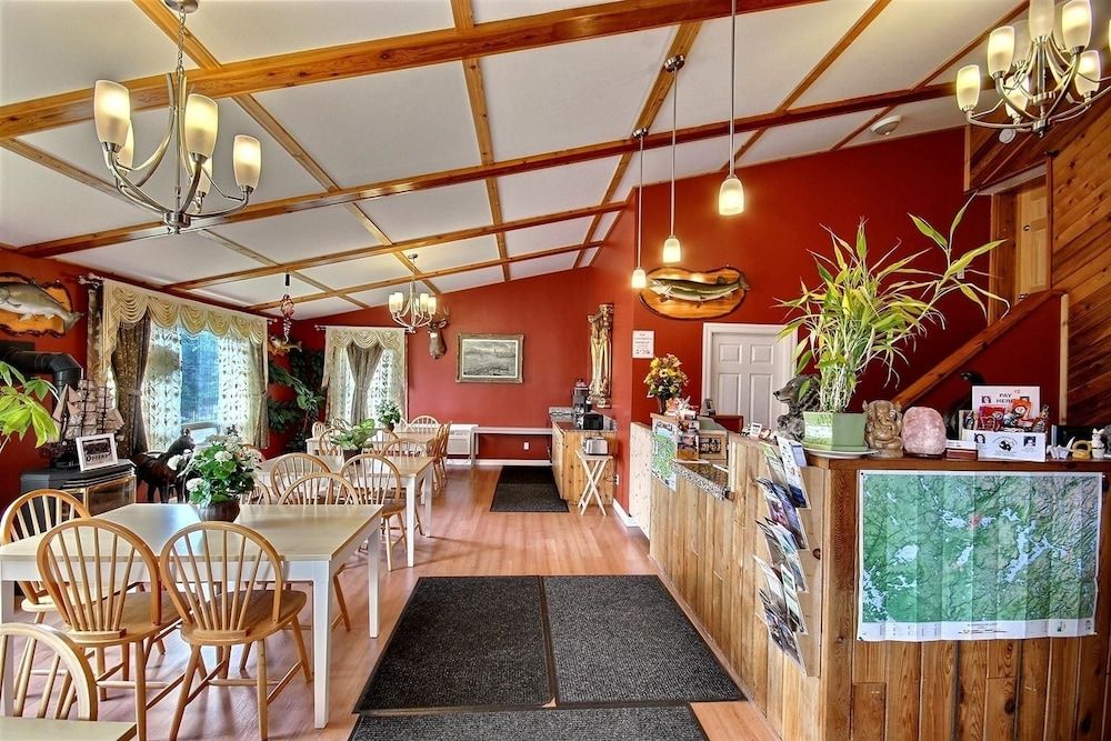 Knights Inn Huntsville, ON 2