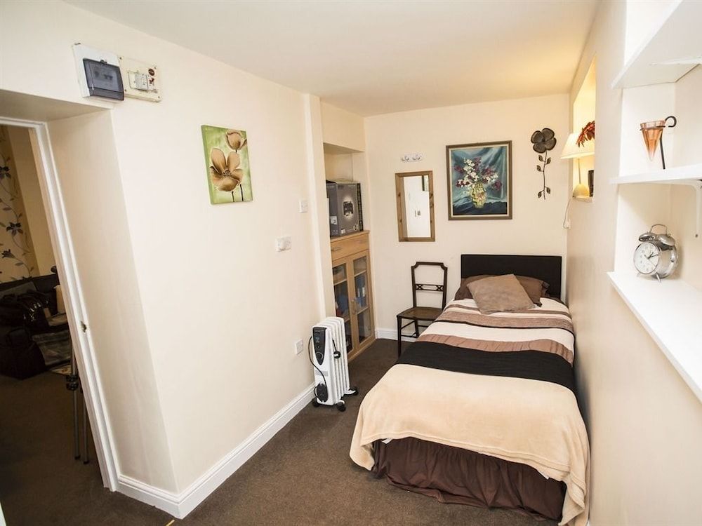 Parasol Guest House 2