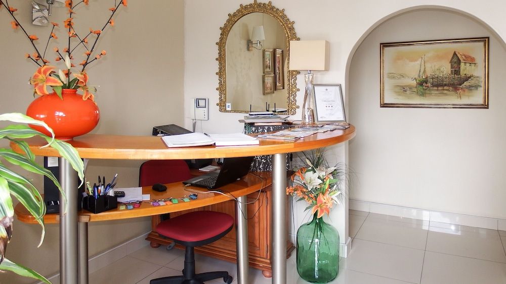 Le Blue Guesthouse 2