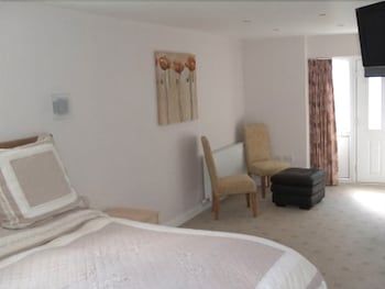 The Lodge at Birkby Hall 3