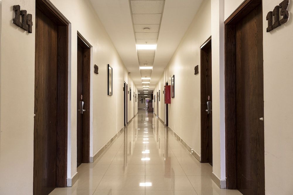 Conquistador Inn By Us Consulate 2