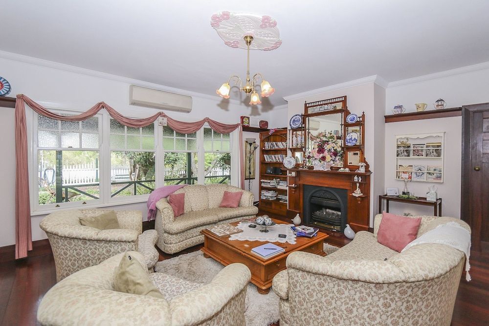 Rosebridge House Bed & Breakfast 2