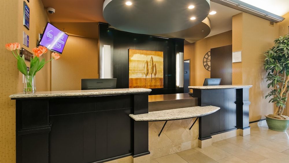 Best Western Plus The Inn At St. Albert 3