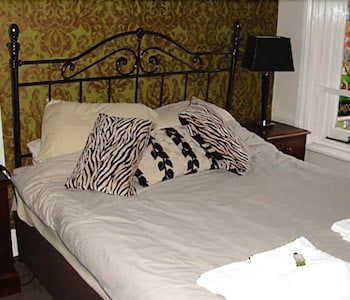 The Robin Hood Inn 2