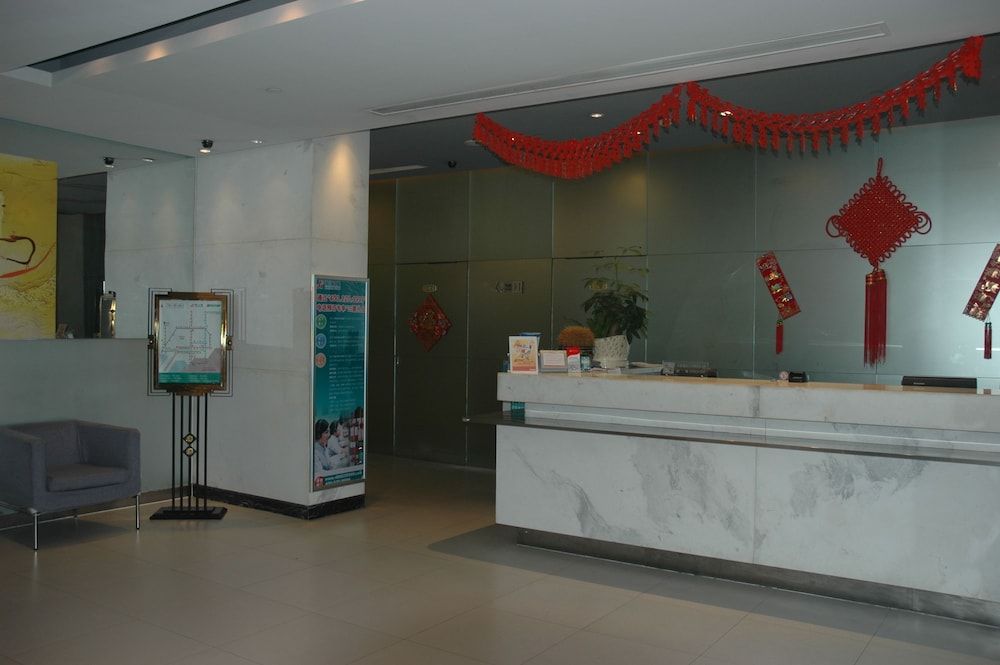 Jinjiang Inn Shenzhen Airport 2