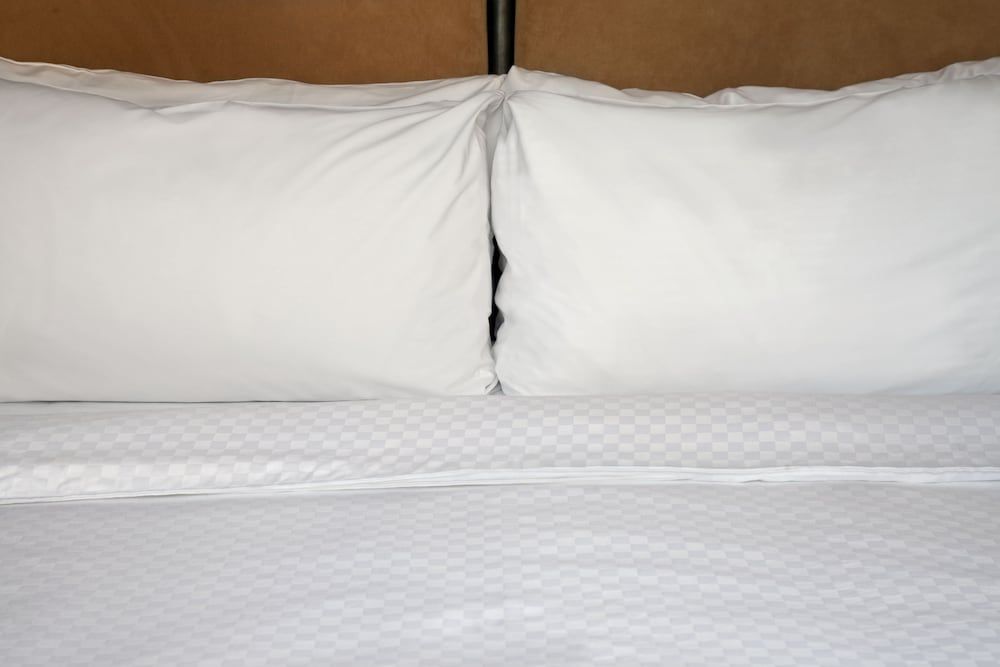 Four Points by Sheraton Saskatoon 2
