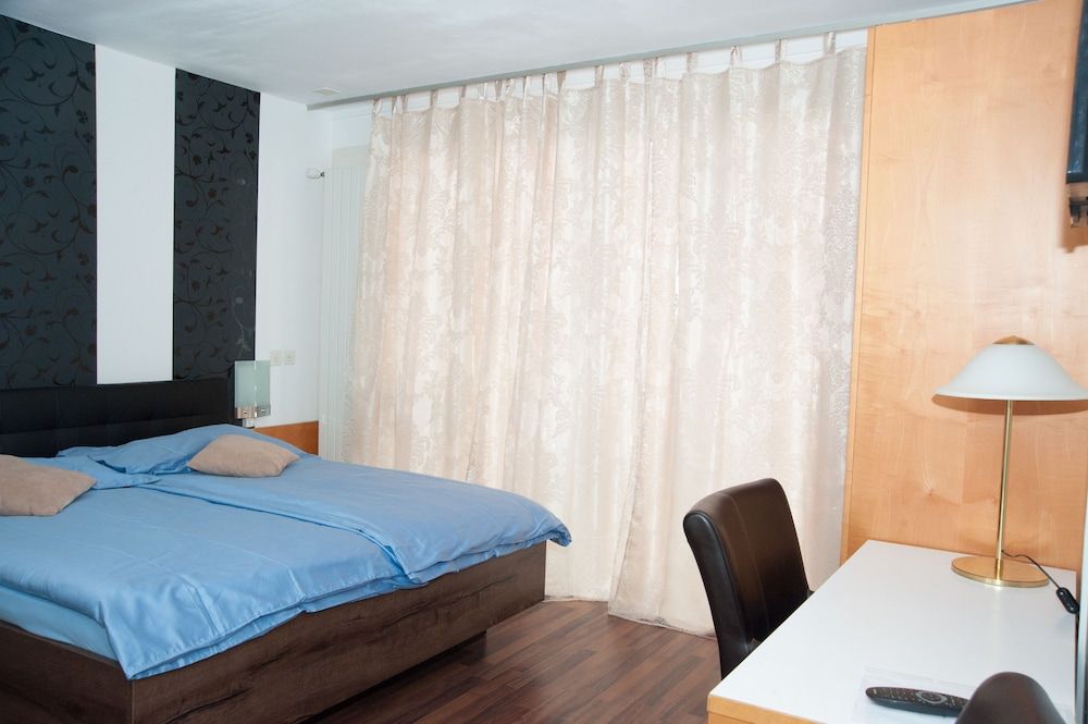 White Horse Hotel Basel 1