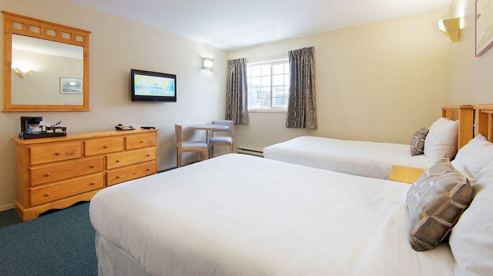 Fernie Slopeside Lodge 3