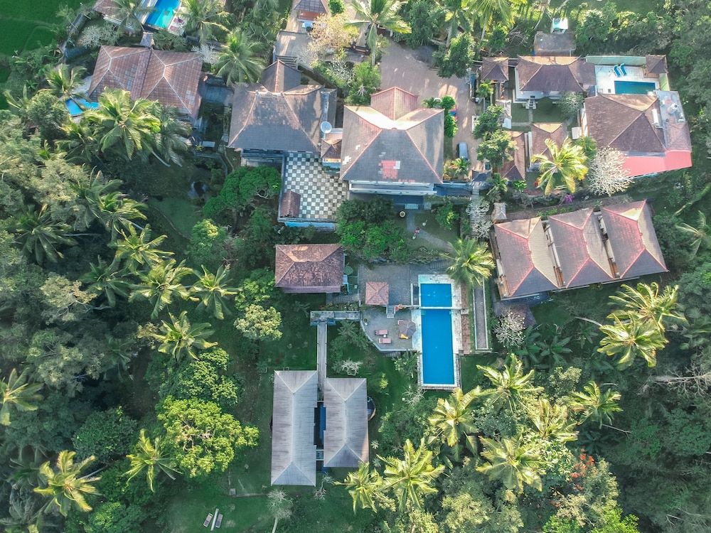 Puri Saron Madangan 4 estrelas em Gianyar