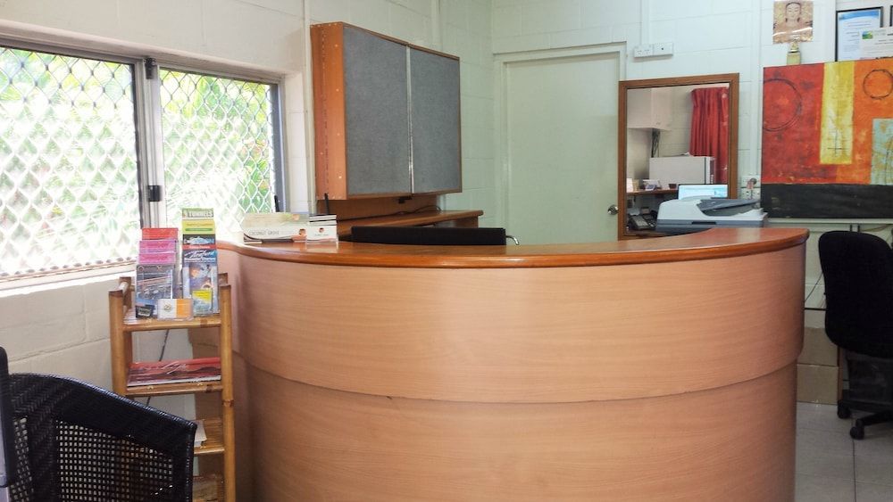 Coconut Grove Holiday Apartments 3