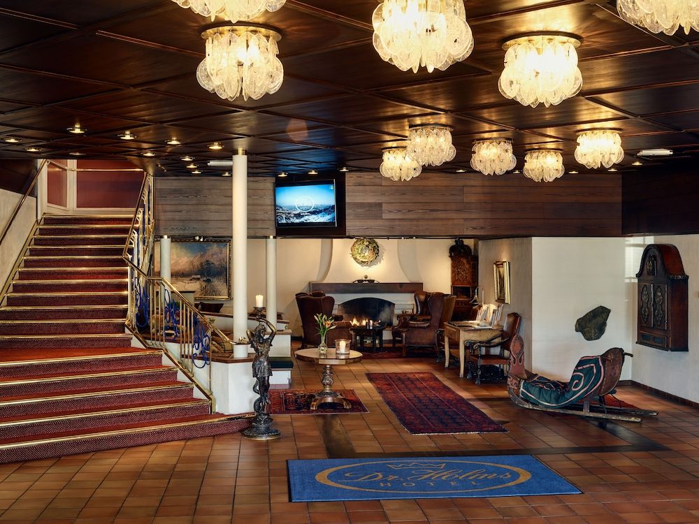 Dr. Holms Hotel 2