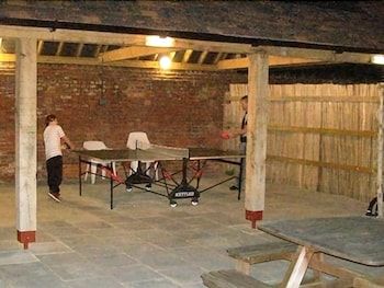 Palace Farm Hostel & Campsite 3