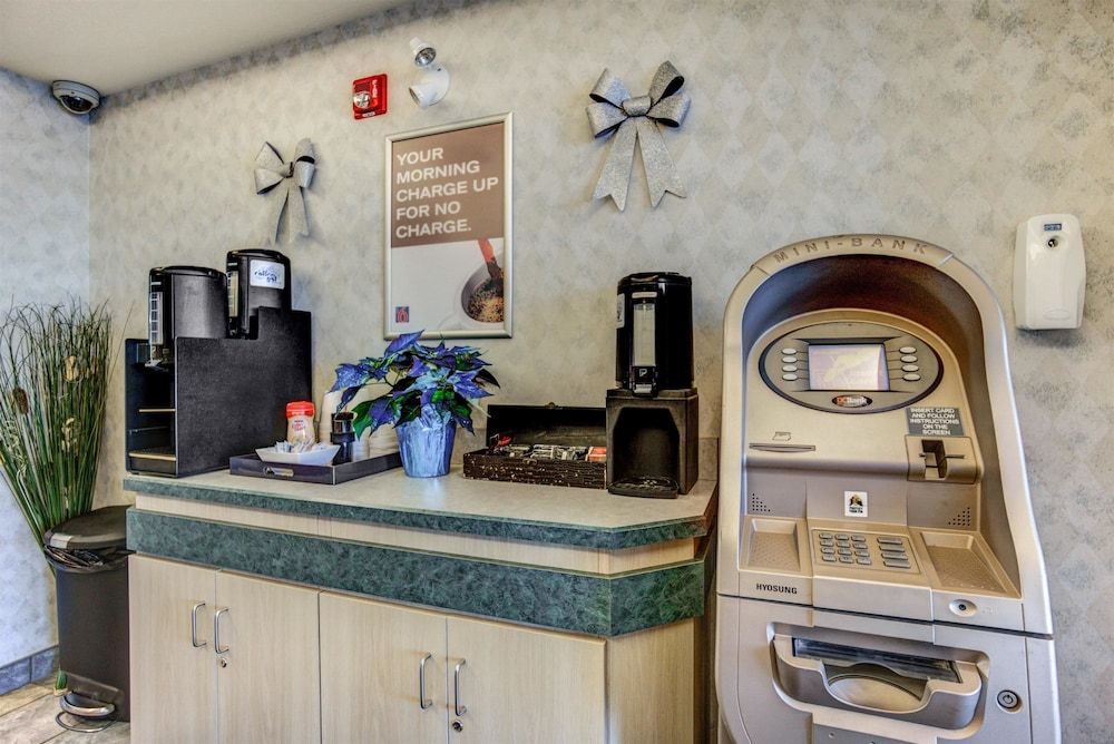 Motel 6 Grande Prairie AB 2