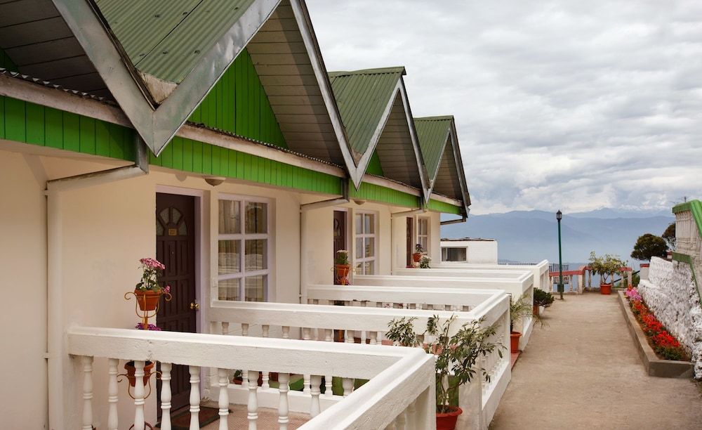 Sterling Darjeeling 1