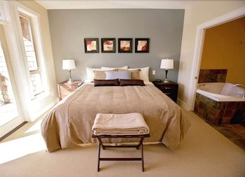 Painted Boat Resort 3