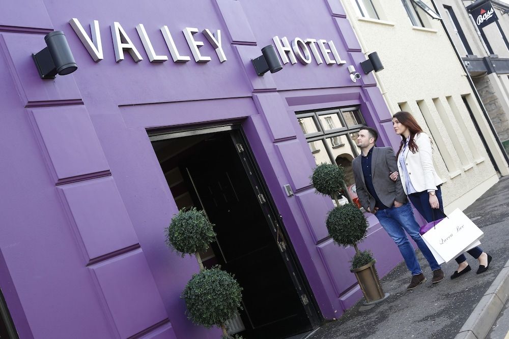 The Valley Hotel 3 estrelas em Fivemiletown