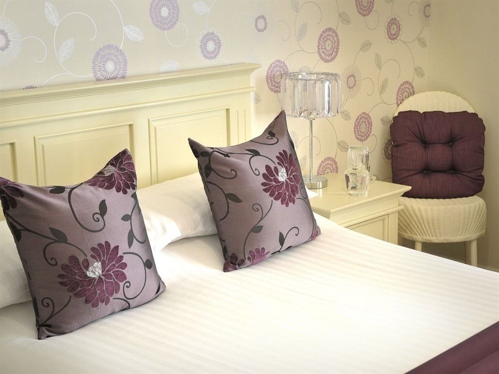 Number 46 Rooms and Apartments 3