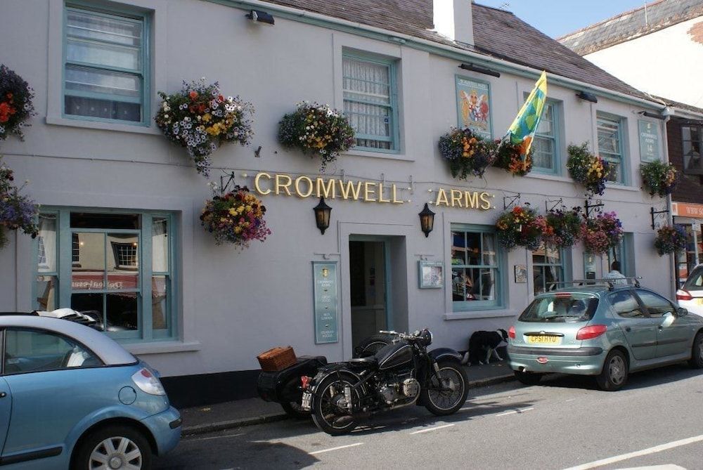 The Cromwell Arms